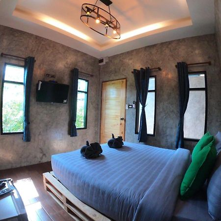 A Pousada Samed Big Whale Rayong Exterior foto